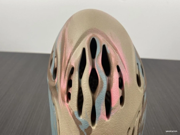 GY3969 Adidas Runner Foam Yeezy 1023